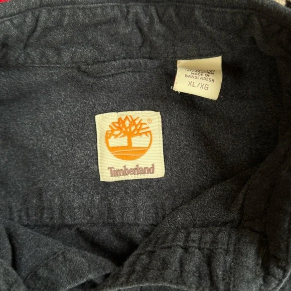 XL Timberland Charcoal Gray Button Down shirt - Picture 2 of 3